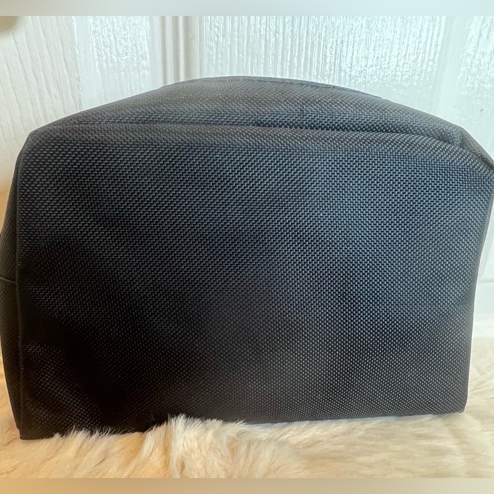 AMENITY TOILETRY MAKEUP TRAVEL BAG BLUE - Picture 4 of 7
